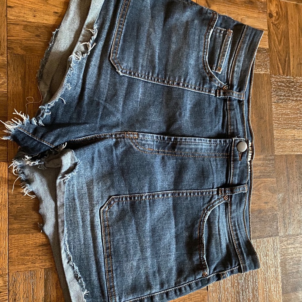 Super cute Jean shorts